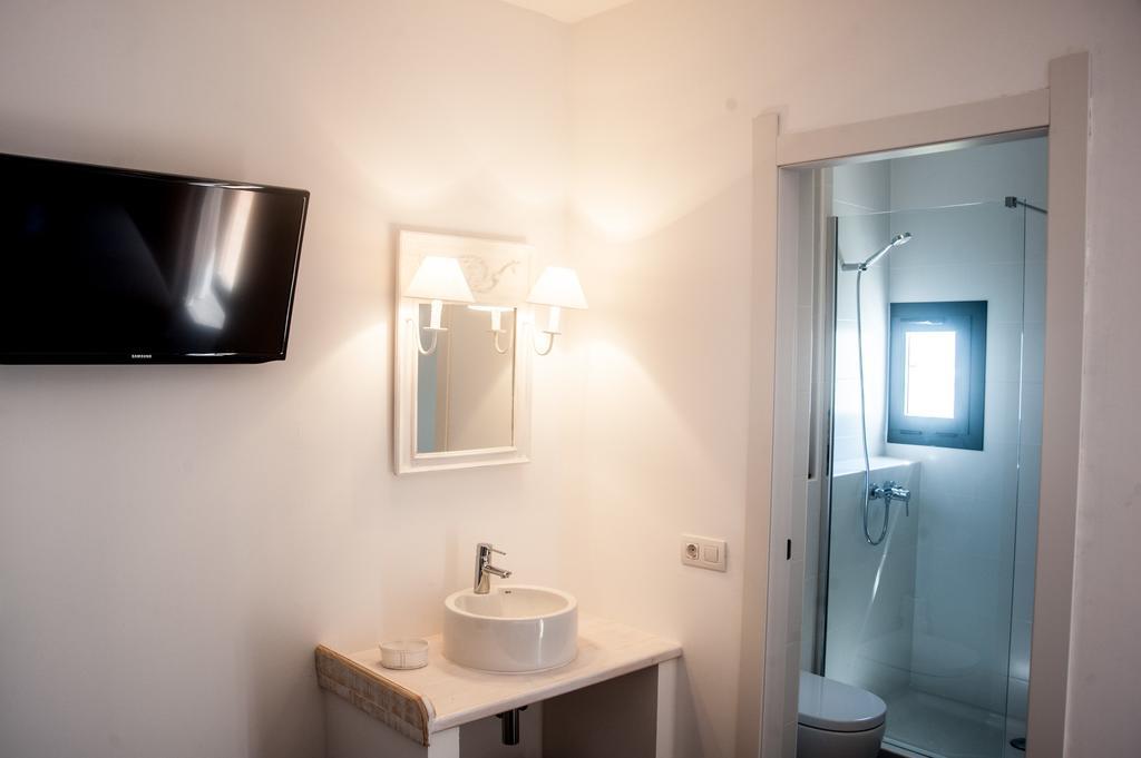 Hostal Bon Sol San Ferrán de ses Roques Rum bild